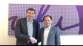 Làm gì để giúp con vượt qua cú sốc văn hoá khi du học?