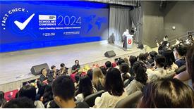 Giảng viên, sinh viên quốc tế đến Việt Nam thảo luận về tin giả