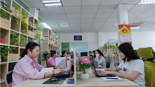 Làm nghề không theo ngành học đang ngày càng phổ biến: Cơ hội và thách thức