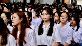 Sinh viên ĐH Quốc gia TP.HCM được vay 50 triệu đồng/năm không cần chứng minh thu nhập
