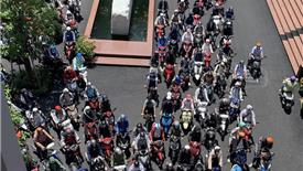 Trường muốn giờ học từ 6h30, kéo dài tiết học, SV tranh cãi ăn sáng và làm thêm kiểu gì?