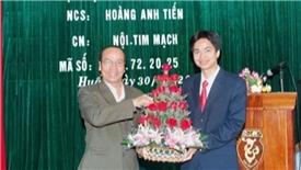 Ứng viên giáo sư ngành Y trẻ nhất 2025 từng là thủ khoa 28 năm trước