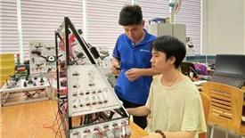 Kỹ sư trẻ tài năng được hưởng phụ cấp tăng thêm bằng 150% lương