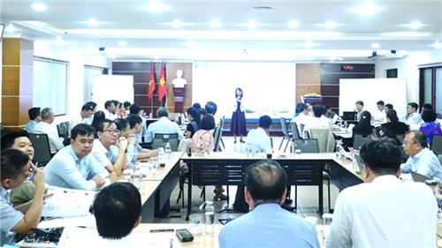 ĐH Quốc gia TP.HCM nới chuẩn ngoại ngữ, tăng học bổng, mở lớp linh hoạt thu hút học viên sau đại học