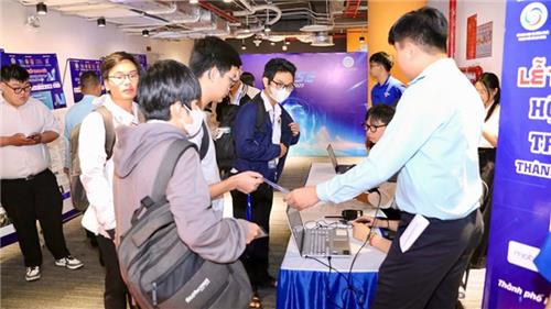 TP. Hồ Chí Minh Vinh danh Trí tuệ trẻ tại AI Challenge 2025: Bệ phóng vững chắc cho Đô thị thông minh