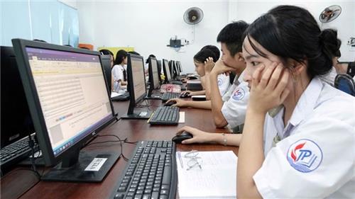 Xu hướng thi tuyển sinh đại học trên máy tính