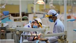 Khi trường công nghệ đào tạo bác sĩ, an toàn người bệnh phải đặt lên hàng đầu