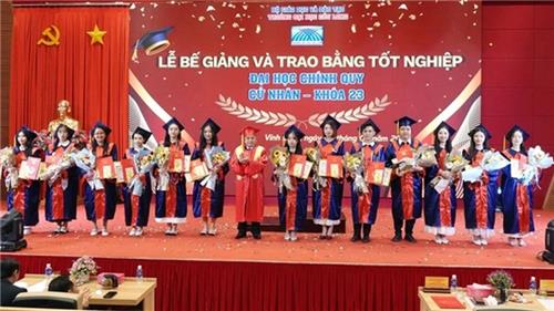 97% sinh viên của một trường ĐH ở miền Tây có việc làm sau tốt nghiệp