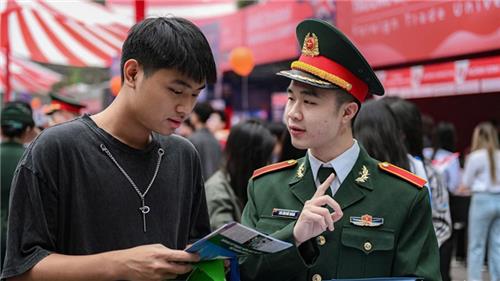 Bộ Quốc phòng công bố hơn 5.400 chỉ tiêu tuyển sinh vào 23 trường quân đội