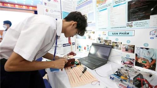 Trường ĐH không tuyển thẳng học sinh đạt giải khoa học kỹ thuật, vì sao?