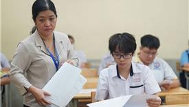 Thí sinh thi lớp 10 tăng mạnh, cuộc đua vào trường công ở TPHCM nóng lên