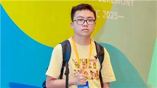 Nam sinh điểm cao nhất Olympic Toán châu Á - Thái Bình Dương tại Việt Nam