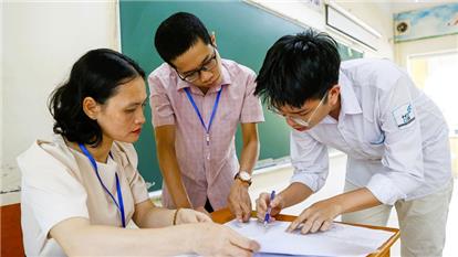 Băn khoăn 27 điểm nhưng Toán/Văn dưới 9 bị trượt đại học, Bộ GD-ĐT lên tiếng