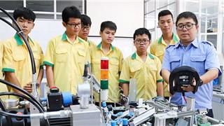 Tuyển sinh cao đẳng, trung cấp: Có thể đăng ký cả trực tiếp và trực tuyến