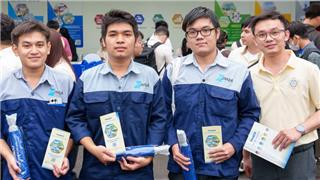 Sinh viên kỹ thuật chưa tốt nghiệp đã 