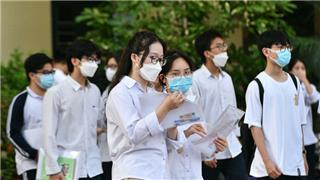 Học thêm không còn là lựa chọn cá nhân mà trở thành cuộc đua tập thể