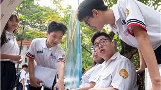 Biến động điểm chuẩn lớp 10 của TP.HCM trong 2 năm qua