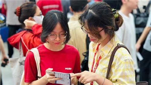 Hơn 50% sinh viên Bách khoa làm việc trong doanh nghiệp có yếu tố nước ngoài