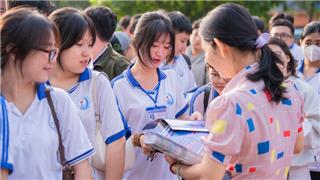 Đề thi thử tốt nghiệp THPT môn Toán kèm đáp án năm 2026 Trường THPT Thái Phiên - Hải Phòng