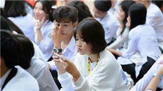 Cấm dùng điện thoại trong trường học, nghiên cứu chỉ ra tác dụng ‘gần như bằng 0’?