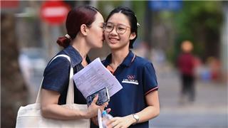 Vì sao thi lớp 10 căng thẳng hơn thi đại học?