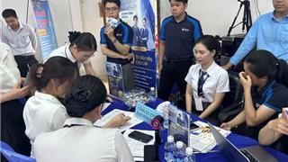 Cùng tấm bằng đại học, vì sao người có trải nghiệm dễ tìm việc làm hơn?
