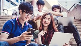 Nhiều nước siết chặt visa, du học sinh Việt sẽ ra sao?