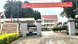 27 viên chức trường học có nguy cơ ra đường sắp nhận quyết định mới