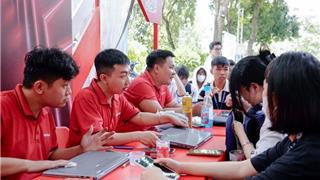Chuẩn bị laptop dùng suốt 4 năm đại học: Sinh viên nên ưu tiên gì?