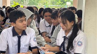 Đề thi 2027 có thể khó hơn, bằng đại học có cần “khó” hơn?