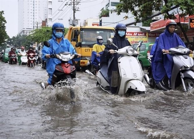 Nhiều khu vực ở Thành phố Hồ Chí Minh ngập nặng do mưa lớn