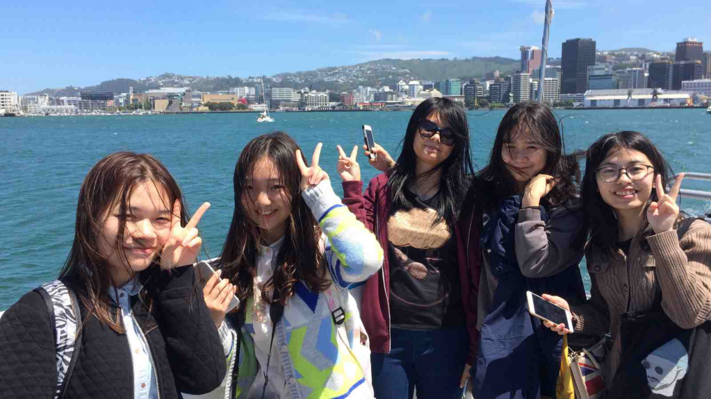 Sinh viên quốc tế mòn mỏi chờ ngày quay lại giảng đường ở New Zealand