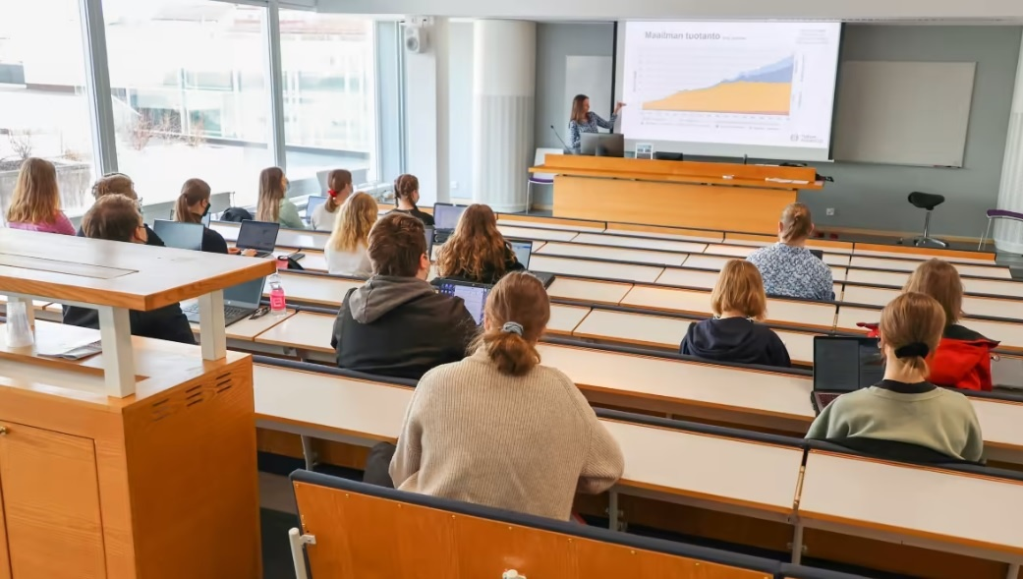 Phần Lan điều chỉnh luật, tạo điều kiện thuận lợi cho du học sinh