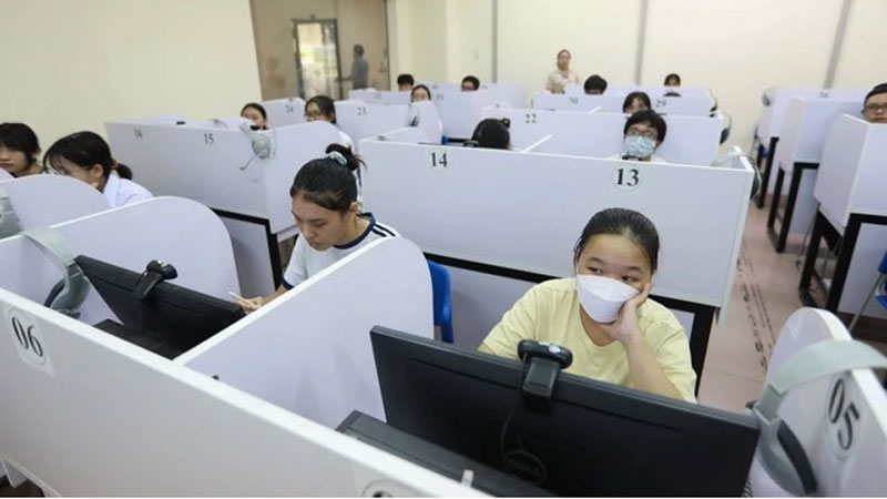 Điểm chuẩn những ngành thu hút thí sinh năm nay ra sao?