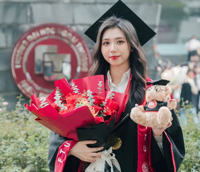 Nữ sinh ngoại thương tốt nghiệp xuất sắc, trúng tuyển du học bậc thạc sĩ