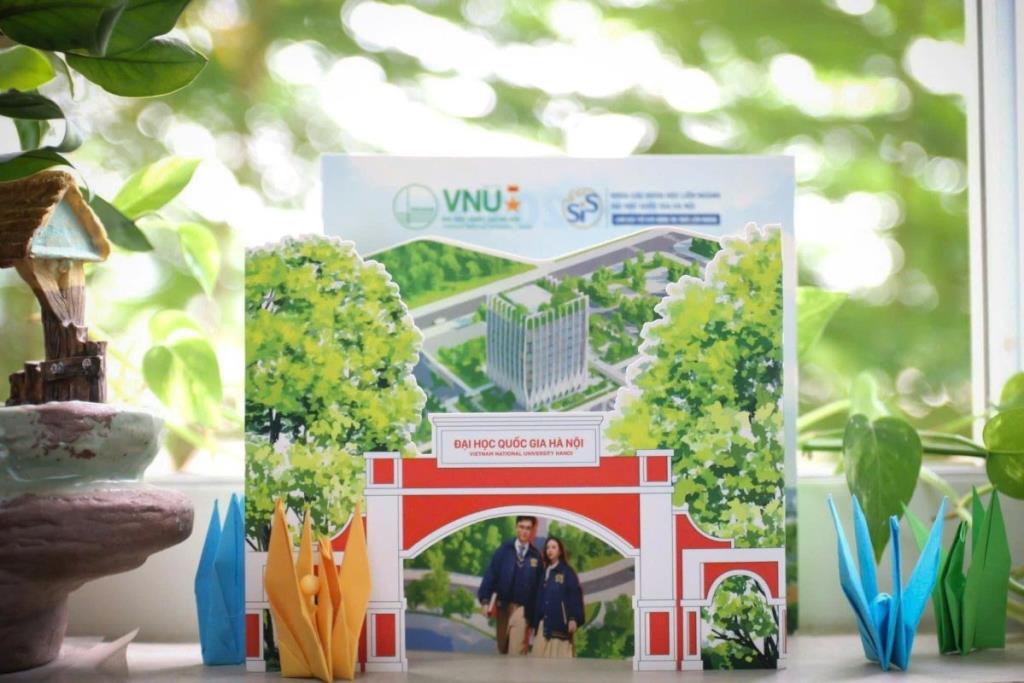 Bất ngờ loạt giấy báo trúng tuyển đại học độc lạ năm 2024