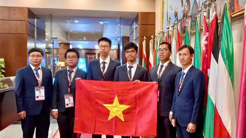 Việt Nam giành thành tích xuất sắc tại Olympic Tin học quốc tế 2024