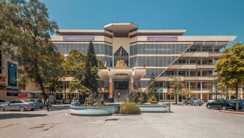 Học viện Tài chính