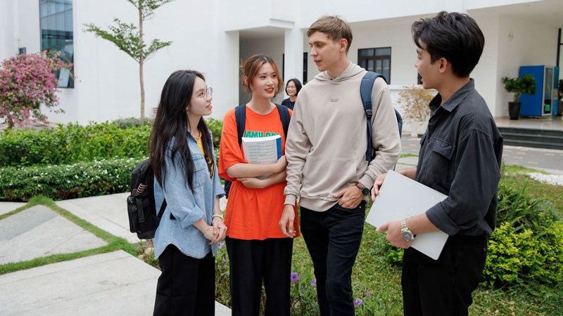Vì sao 22.000 du học sinh nước ngoài chọn học tập ở Việt Nam?