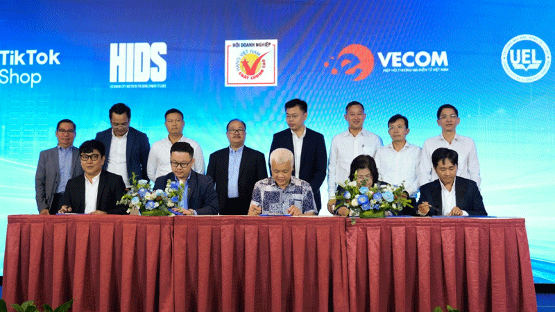 Trường ĐH Kinh tế - Luật, ĐHQG-HCM tham gia Liên minh Thương mại điện tử - phát triển bền vững