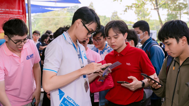 Ngày hội kết nối sinh viên và doanh nghiệp - UIT Career Day