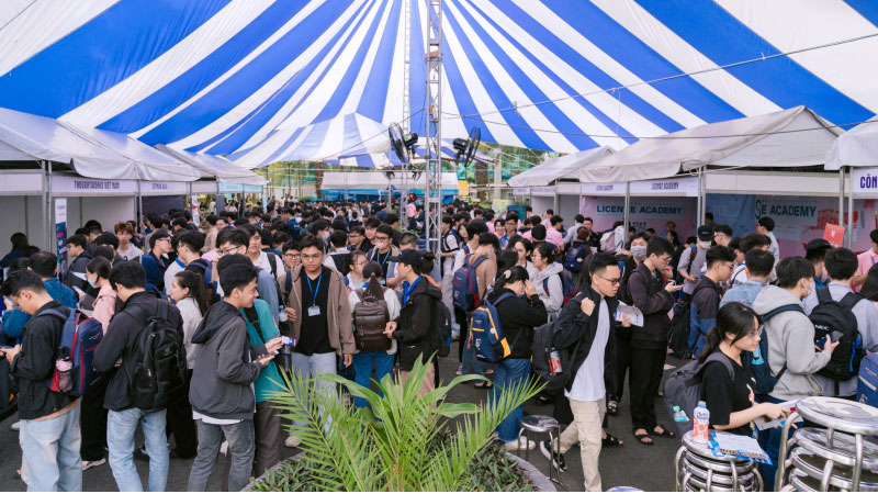 Ngày hội kết nối sinh viên và doanh nghiệp - UIT Career Day
