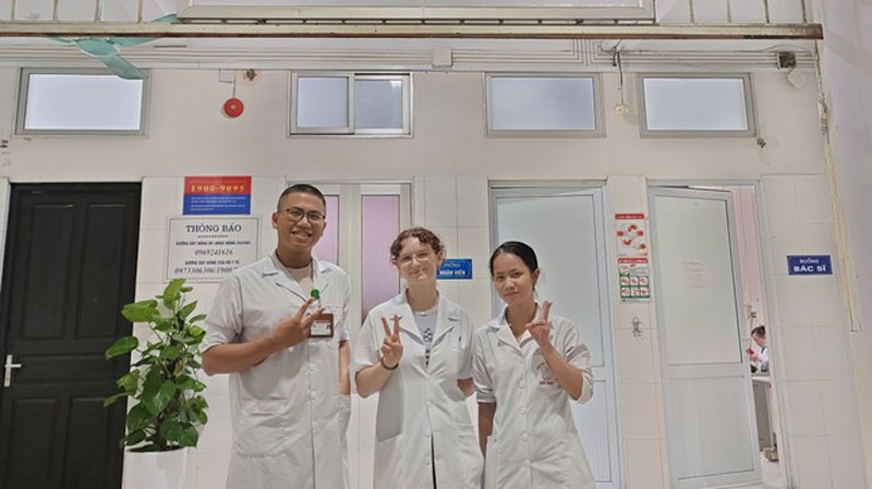 Tuyển y khoa với nhiều tổ hợp ‘lạ’: Liệu có phù hợp?
