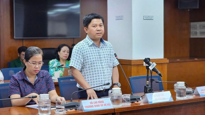 Giáo viên than đề khảo sát tiếng Anh khó, Sở Giáo dục TPHCM nói không phải lo