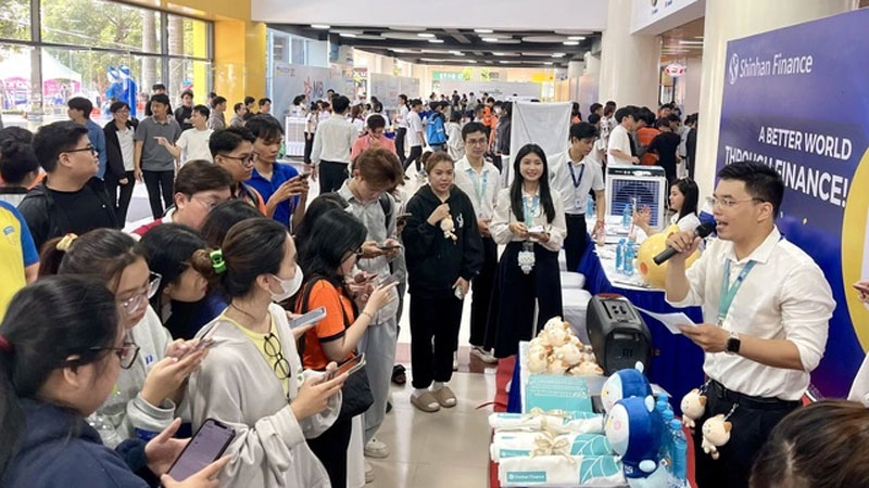 Doanh nghiệp Hàn Quốc đánh giá cao yếu tố nào ở sinh viên mới tốt nghiệp?