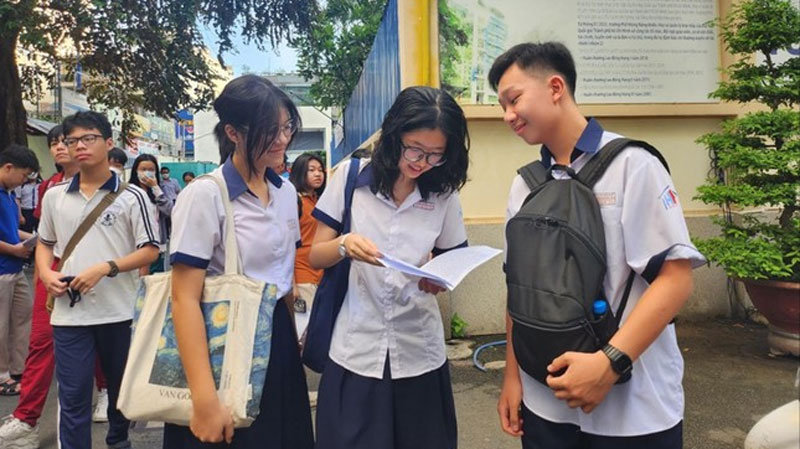 Khốc liệt cuộc đua trường chuyên tại TPHCM