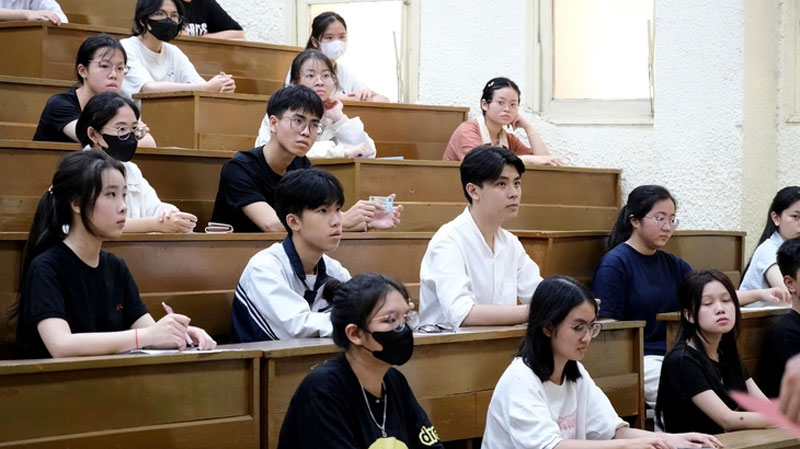 Bộ GD-ĐT giải thích về quy đổi điểm xét tuyển đại học năm 2025