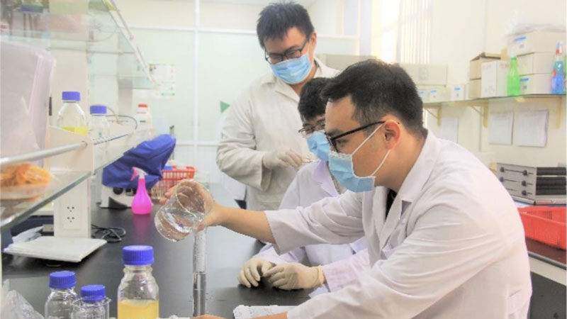 21 tiến sĩ học nước ngoài đổ về nước, có người ở trường top 10 thế giới