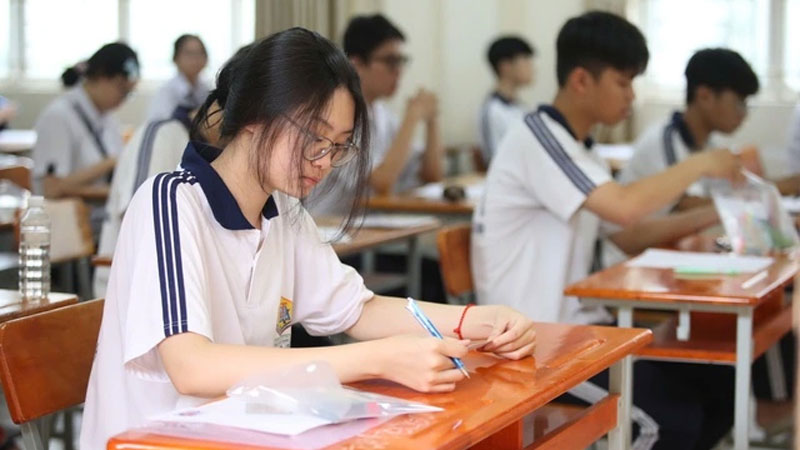 Thi tốt nghiệp THPT: Nửa thế kỷ cải tiến và đổi mới
