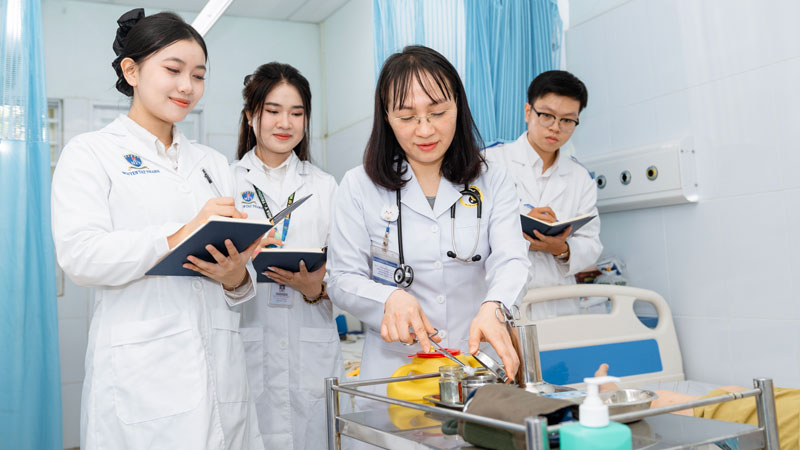 Chọn ngành học ẩn mình tại NTTU – Khác biệt để tạo dấu ấn trên thị trường việc làm
